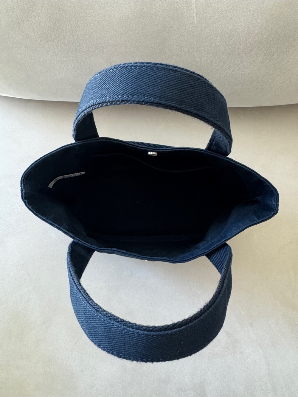 Lululemon Mini Tote - Picture 4 of 6